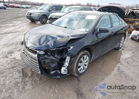 2017 Toyota Camry Le z USA, uszkodzony, nr VIN 4T1BF1FK0HU407676